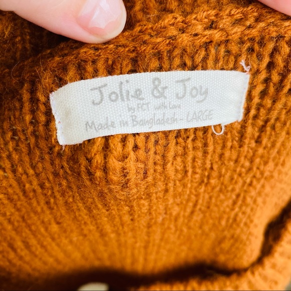 $10 SALE!! Jolie & Joy Burnt Orange Crochet Crop Sweater - Picture 8 of 9
